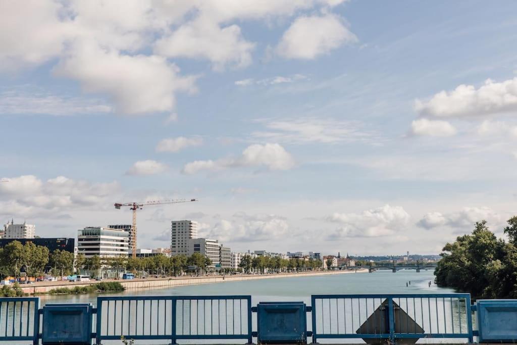 Studio Design Renove/ Berges Du Rhone Лион Экстерьер фото