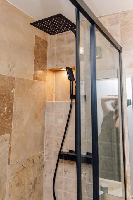 Studio Design Renove/ Berges Du Rhone Лион Экстерьер фото